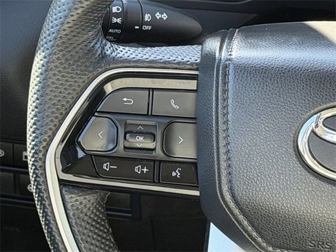 Used 2024 Toyota Tundra Limited image 11