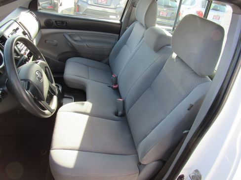 Used 2012 Toyota Tacoma 2WD Regular Cab image 12