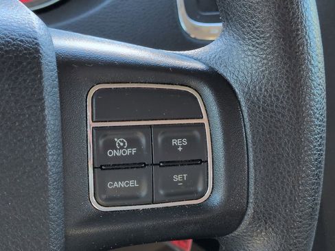 Used 2014 Dodge Grand Caravan SXT FWD image 22