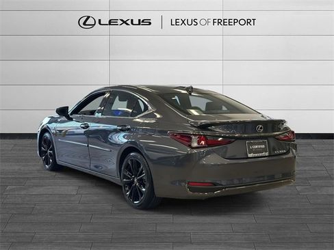 Used 2023 Lexus ES 300h F Sport image 5