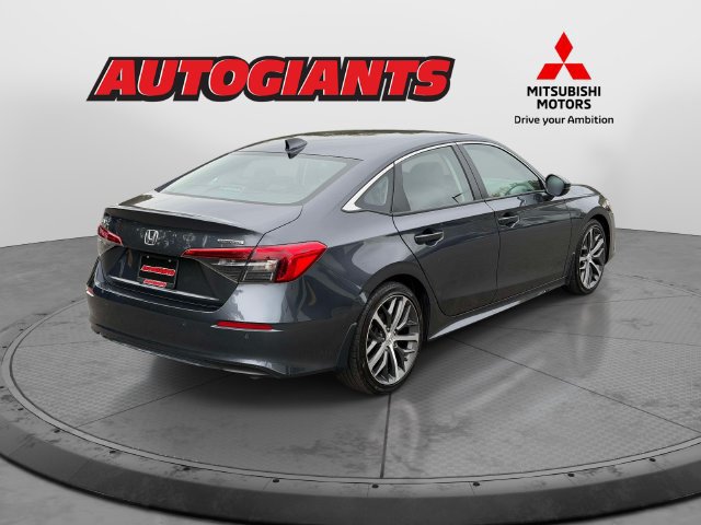 Used 2024 Honda Civic Touring image 2