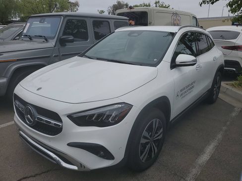 Certified 2026 Mercedes-Benz GLA 250 4MATIC image 1