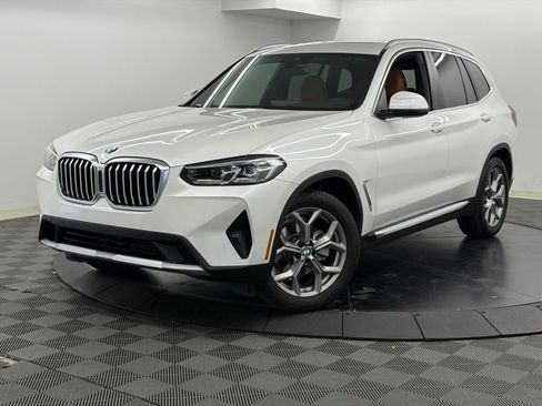 Used 2022 BMW X3 sDrive30i w/ Premium Package RWD image 3