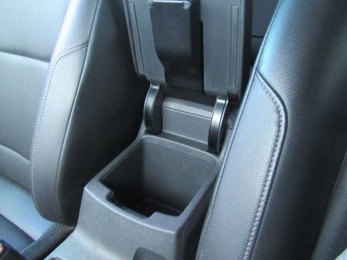 Used 2019 Volkswagen Golf SE image 44