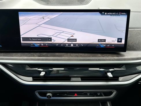 Used 2025 BMW X7 xDrive40i AWD/4WD image 32