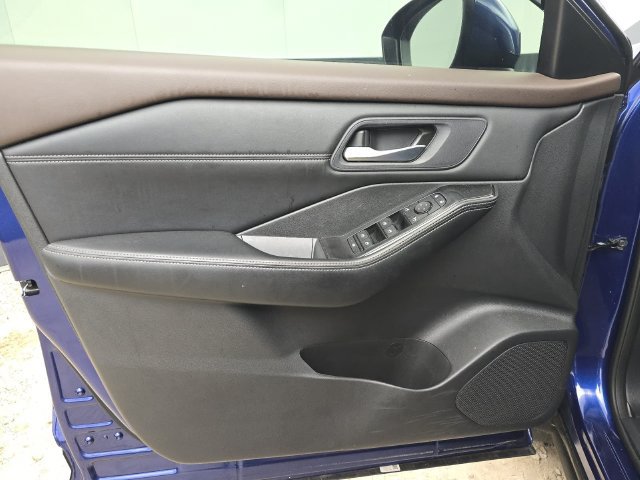Used 2023 Nissan Rogue SV w/ SV Premium B Package AWD/4WD image 21