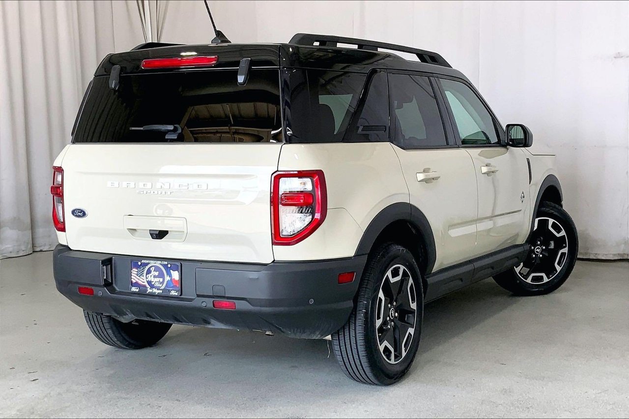 Used 2024 Ford Bronco Sport Outer Banks w/ Tech Package AWD/4WD image 13