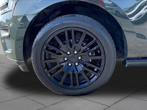 Used 2022 Ford Expedition Platinum AWD/4WD image 10