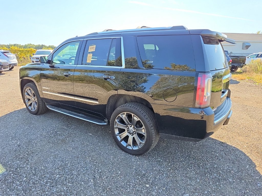 Used 2017 GMC Yukon Denali w/ Open Road Package AWD/4WD image 9