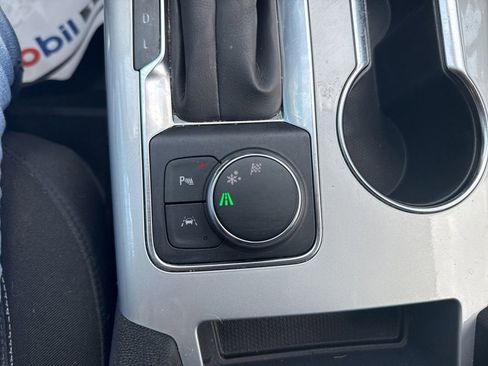 Used 2024 Chevrolet Blazer LT w/ Convenience Package FWD image 27