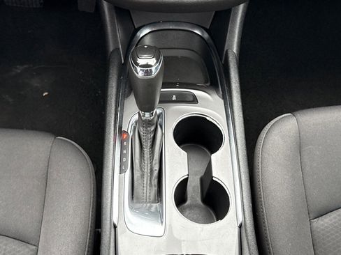 Used 2020 Chevrolet Malibu LT image 25