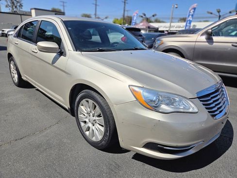 Used 2014 Chrysler 200 LX FWD image 14