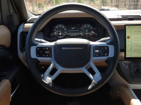 New 2026 Land Rover Defender 110 S image 29