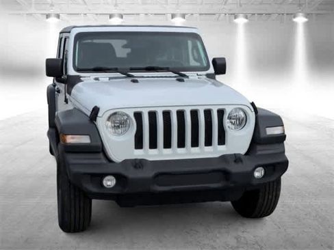 Used 2018 Jeep Wrangler Unlimited Sport S image 3