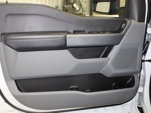 Used 2023 Ford F250 XL w/ STX Appearance Package image 9