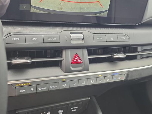 New 2025 Kia K4 LXS image 27