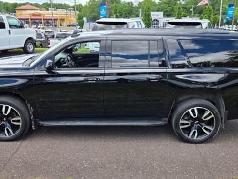 Used 2020 Chevrolet Suburban LT AWD/4WD image 5