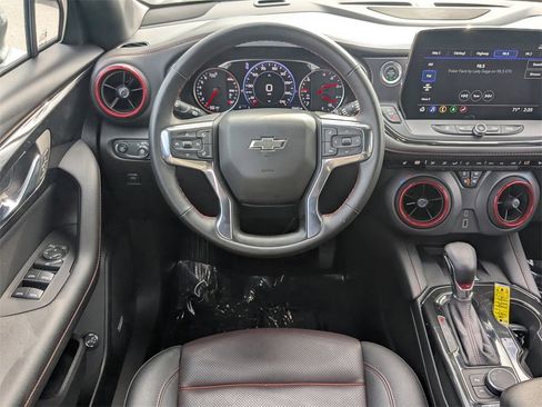 Certified 2025 Chevrolet Blazer RS image 13