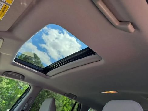 Used 2018 Honda Pilot EX-L image 16