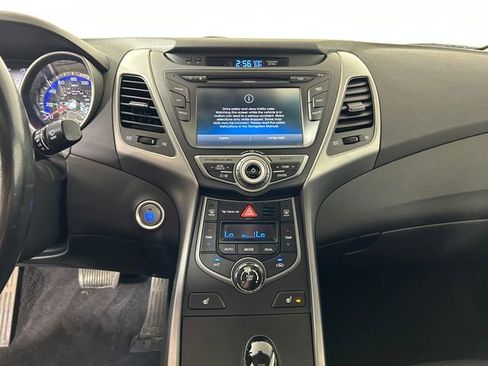 Used 2014 Hyundai Elantra Limited w/ Option Group 03 FWD image 21