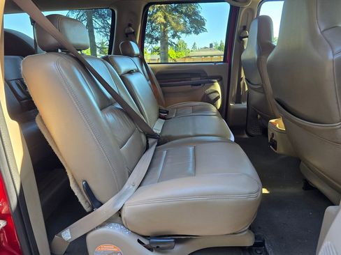 Used 2004 Ford Excursion XLT AWD/4WD image 22