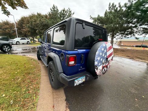 Used 2018 Jeep Wrangler Unlimited Sport AWD/4WD image 6