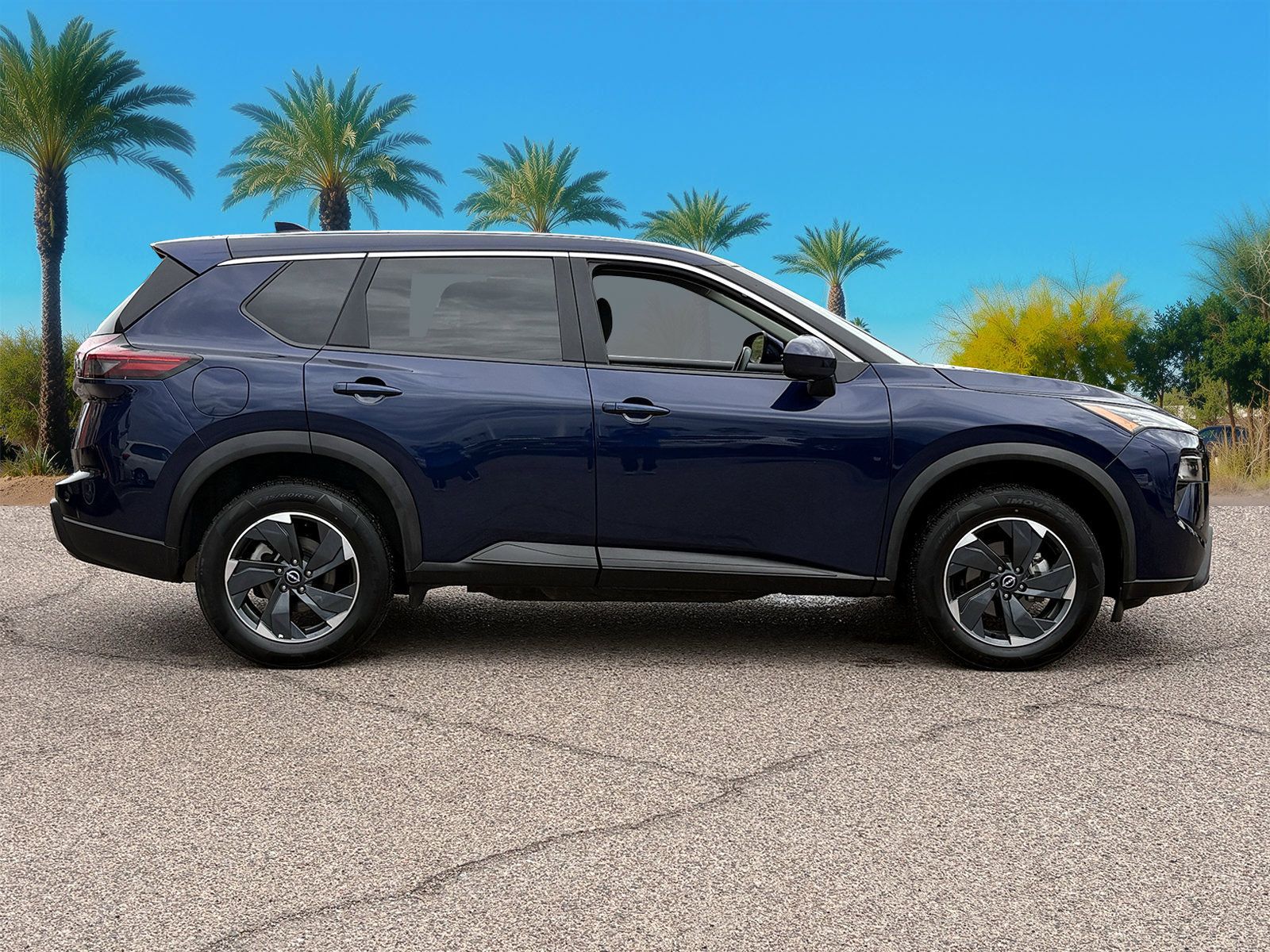 Used 2024 Nissan Rogue SV AWD/4WD image 7