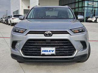 Used 2025 Toyota Grand Highlander AWD video 2