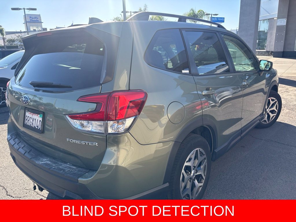 Used 2020 Subaru Forester Premium AWD/4WD image 25