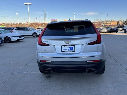 Used 2019 Cadillac XT4 Luxury w/ Cold Weather Package image 6