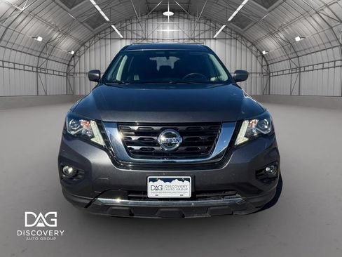 Used 2019 Nissan Pathfinder Platinum AWD/4WD image 5
