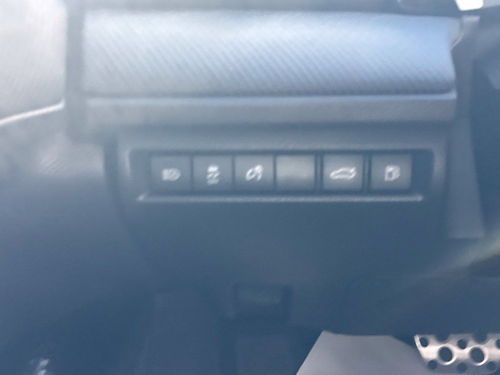 Used 2025 Toyota Camry SE w/ Convenience Package FWD image 25