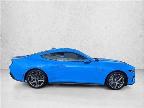 Used 2024 Ford Mustang GT Premium image 4