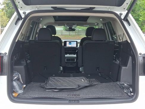 Certified 2026 Volkswagen Atlas SE w/ Panoramic Sunroof Package AWD/4WD image 30