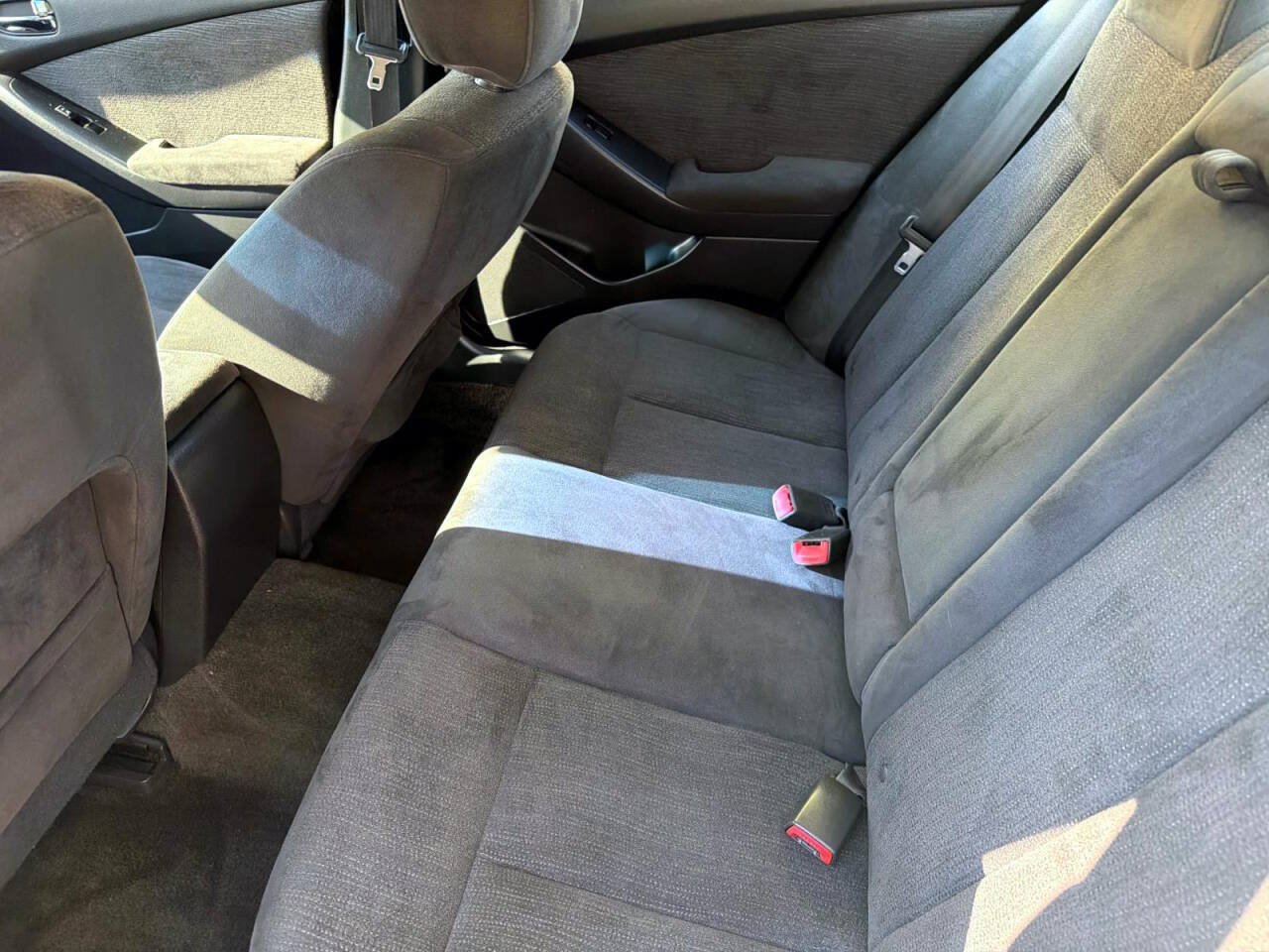 Used 2012 Nissan Altima 2.5 S FWD image 9