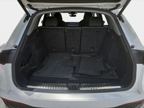 Certified 2025 Audi Q5 Premium Plus w/ Premium Plus AWD/4WD image 13
