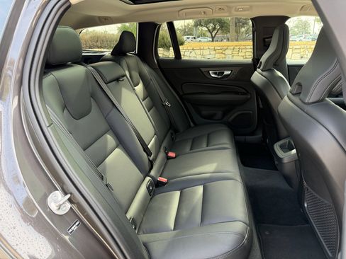 Certified 2025 Volvo V60 B5 Cross Country Plus image 12