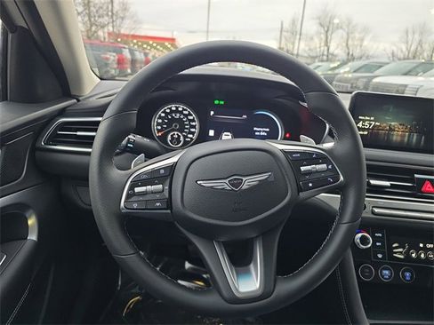 New 2026 Genesis G70 2.5T image 14
