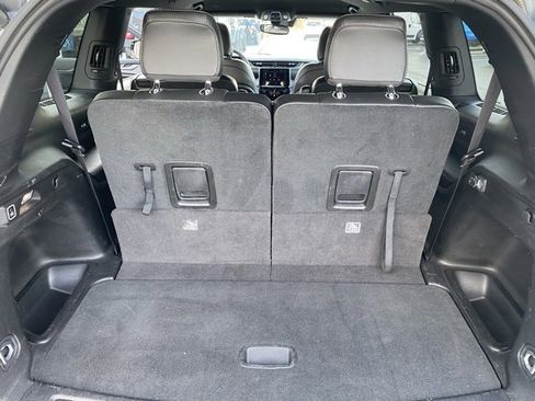 Used 2023 Jeep Grand Cherokee L Laredo image 24