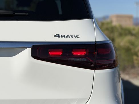 New 2026 Mercedes-Benz GLS 450 4MATIC image 12