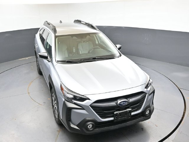 Used 2025 Subaru Outback Premium AWD/4WD image 43