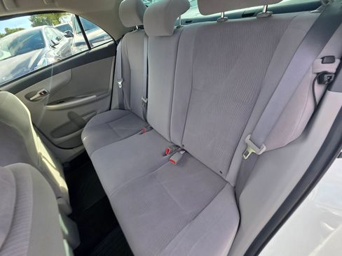 Used 2013 Toyota Corolla LE FWD image 16