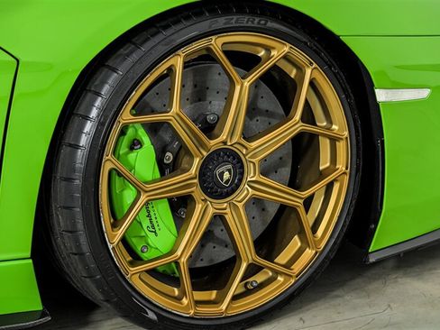 Used 2018 Lamborghini Aventador S AWD/4WD image 14