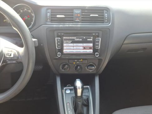 Used 2015 Volkswagen Jetta S w/ Welcome Package FWD image 29