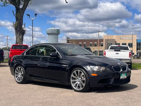 Used 2011 BMW M3 Convertible RWD image 3
