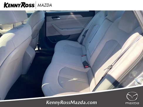 Used 2018 Hyundai Sonata SEL w/ Cargo Package image 1