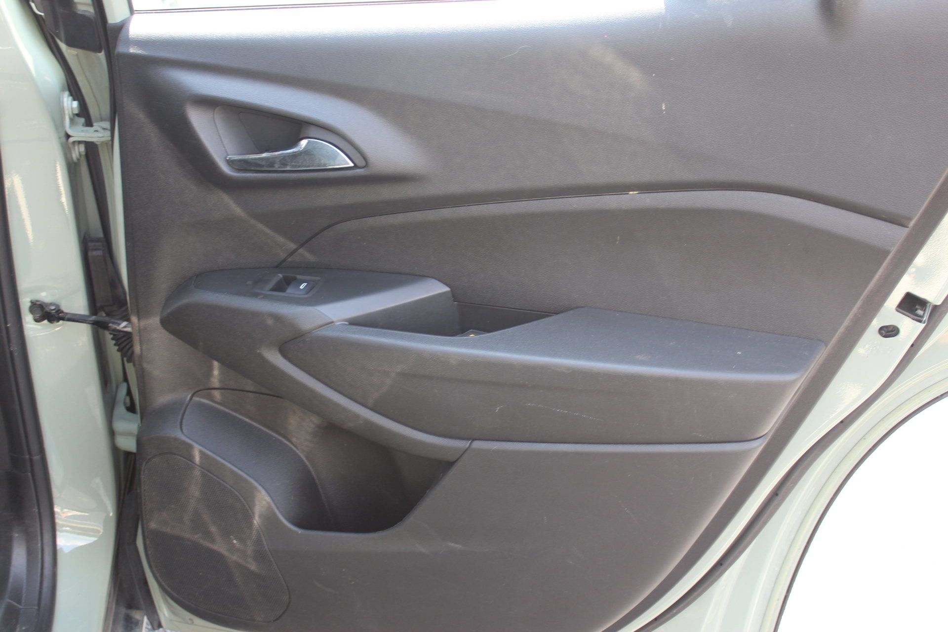 Used 2025 Chevrolet Trax ACTIV w/ Driver Confidence Package FWD image 28