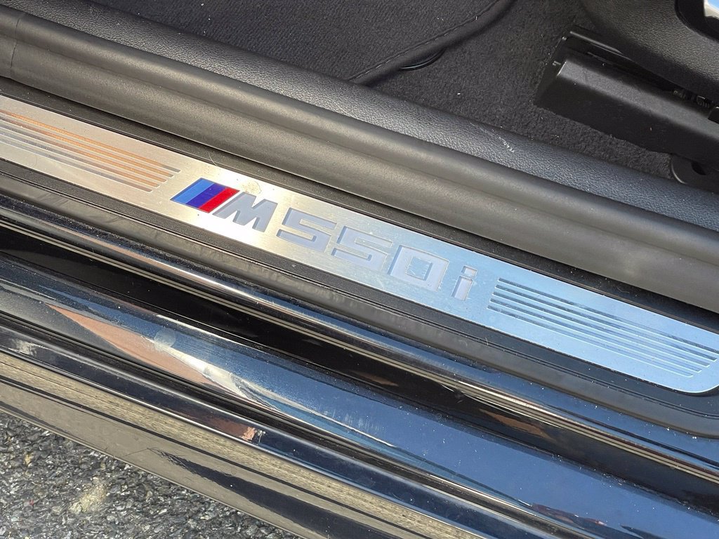 Used 2020 BMW M550i xDrive w/ Executive Package AWD/4WD image 16