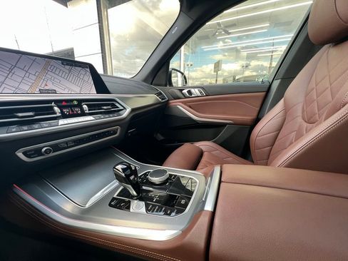 Used 2023 BMW X5 xDrive40i w/ Premium Package image 60