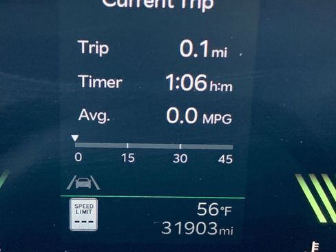 Used 2025 Kia K4 LXS image 39